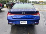 Used 2023 Hyundai Elantra SEL w/ Convenience Package image 4