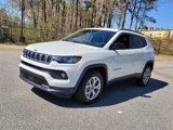 New 2025 Jeep Compass Latitude image 3