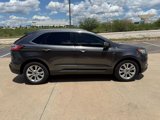 Used 2020 Ford Edge Titanium image 4