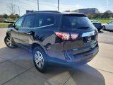 Used 2017 Chevrolet Traverse LT image 4