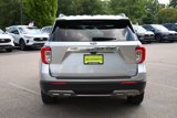 Used 2022 Ford Explorer XLT w/ Equipment Group 202A image 5