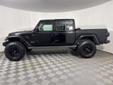 Used 2021 Jeep Gladiator Overland image 3