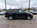 Used 2015 Ford Explorer XLT image 2