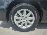 Used 2015 Chrysler Town & Country Touring image 4