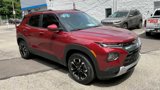 Used 2023 Chevrolet TrailBlazer LT image 2