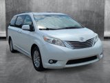 Used 2017 Toyota Sienna XLE Premium image 3