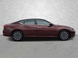 Used 2023 Nissan Altima 2.5 SV image 3