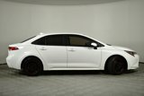 Used 2020 Toyota Corolla LE image 3