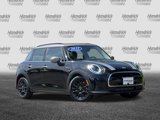 Used 2022 MINI Cooper 4-Door Hardtop image 2
