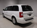 Used 2014 Chrysler Town & Country Touring image 4