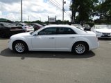 Used 2014 Chrysler 300 image 4