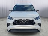 Used 2022 Toyota Highlander XLE image 2