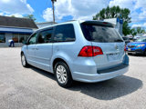 Used 2012 Volkswagen Routan SE image 5
