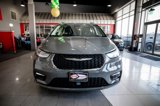Used 2022 Chrysler Pacifica Touring-L image 2