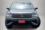 Used 2022 Volkswagen Tiguan SE image 2