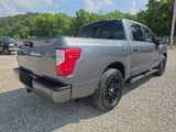 Used 2018 Nissan Titan SV image 5
