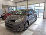 Used 2018 Toyota Sienna XLE image 2