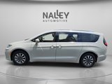 Used 2021 Chrysler Pacifica Touring-L image 2