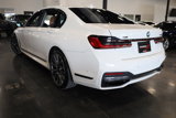 Used 2022 BMW 750i xDrive w/ Autobahn Package image 4