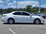 Used 2020 Toyota Camry L image 3