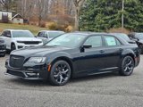 New 2023 Chrysler 300 Touring L w/ Comfort Group image 2