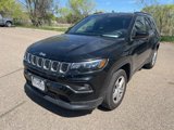 Used 2024 Jeep Compass Latitude image 3