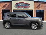 Used 2017 Jeep Renegade Latitude image 2