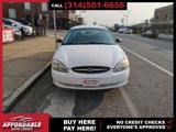 Used 2001 Ford Taurus SE image 2