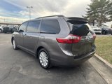 Used 2016 Toyota Sienna LE image 4