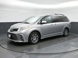 Used 2018 Toyota Sienna XLE image 3