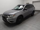 Used 2020 Mitsubishi Outlander FWD image 2