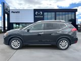 Used 2017 Nissan Rogue SV image 2
