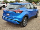 Used 2021 Nissan Kicks SV image 3