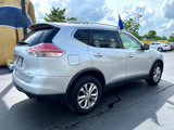 Used 2016 Nissan Rogue SV image 5