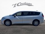 Used 2022 Chrysler Voyager LX image 4
