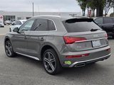 Used 2023 Audi Q5 e Premium w/ Convenience Package image 2