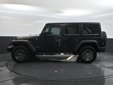 Used 2017 Jeep Wrangler Unlimited Rubicon w/ Connectivity Group image 3