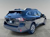 Used 2022 Subaru Outback Premium image 4