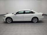 Used 2018 Volkswagen Passat 2.0T SE image 2