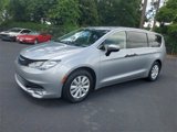 Used 2018 Chrysler Pacifica L image 3