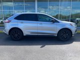 Used 2022 Ford Edge SE w/ Black Appearance Package image 4
