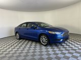 Used 2017 Ford Fusion SE image 2