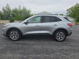 Used 2022 Ford Escape Titanium image 2