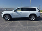 Used 2023 Jeep Grand Cherokee L Laredo image 3