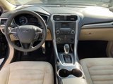 Used 2015 Ford Fusion SE image 4
