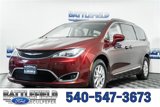 Used 2020 Chrysler Pacifica Touring-L image 3
