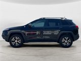 Used 2017 Jeep Cherokee Trailhawk image 2