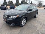 Used 2018 Nissan Rogue Sport SV w/ SV All-Weather Package image 2