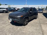 Used 2018 Jeep Cherokee Trailhawk image 4