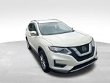 Used 2018 Nissan Rogue SV w/ Premium Package image 2